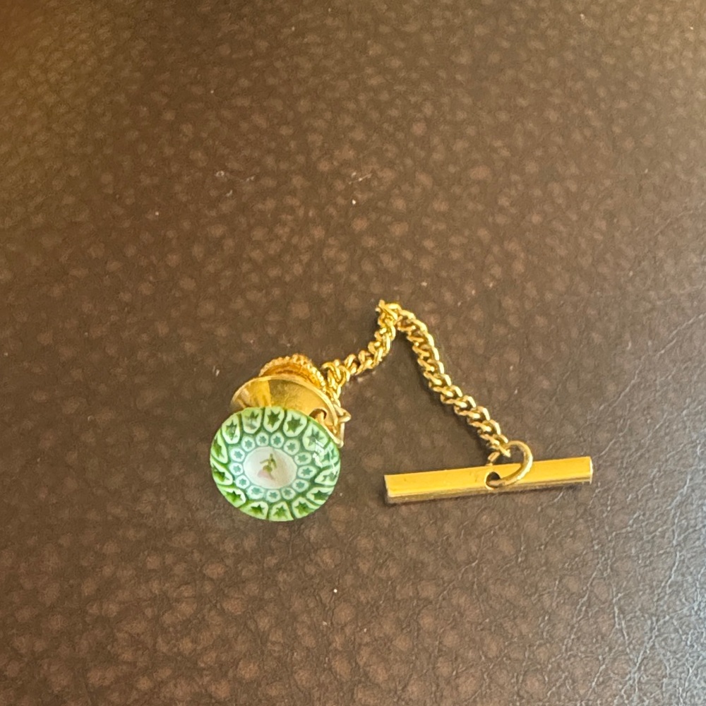 Elegant Green Tie Tack with Gold Chain